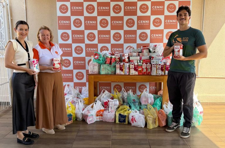 Eco Park Foz entrega 580 litros de leite e prorroga campanha durante a Páscoa