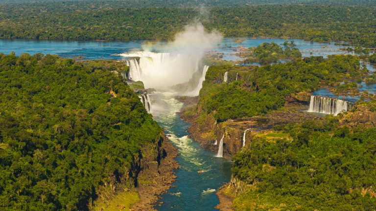Parque Nacional do Iguaçu é o único brasileiro em ranking internacional de turismo natural