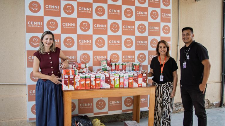 União: Dreams e Eco Park entregam 1,5 toneladas de leite ao Centro de Nutrição Infantil