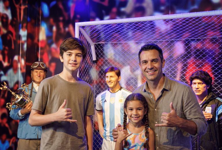 Presente: Pais acompanhados de filhos pagantes entram grátis no Dreams Park Show e Zoo Park Foz